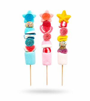 Brochetas de golosinas